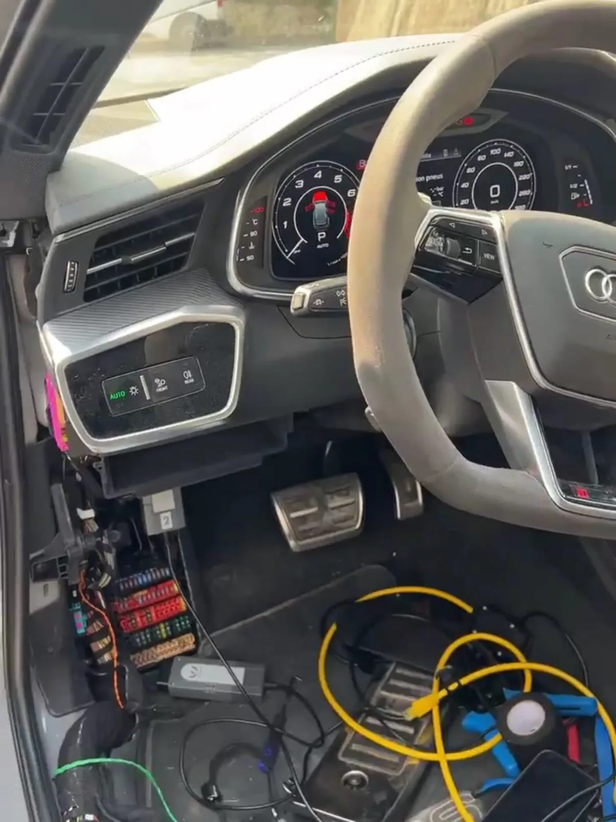 Audi RS6 C8, Phares Matrix laser d’origine sur Audi RS6 C8 (photo 5 sur 5)