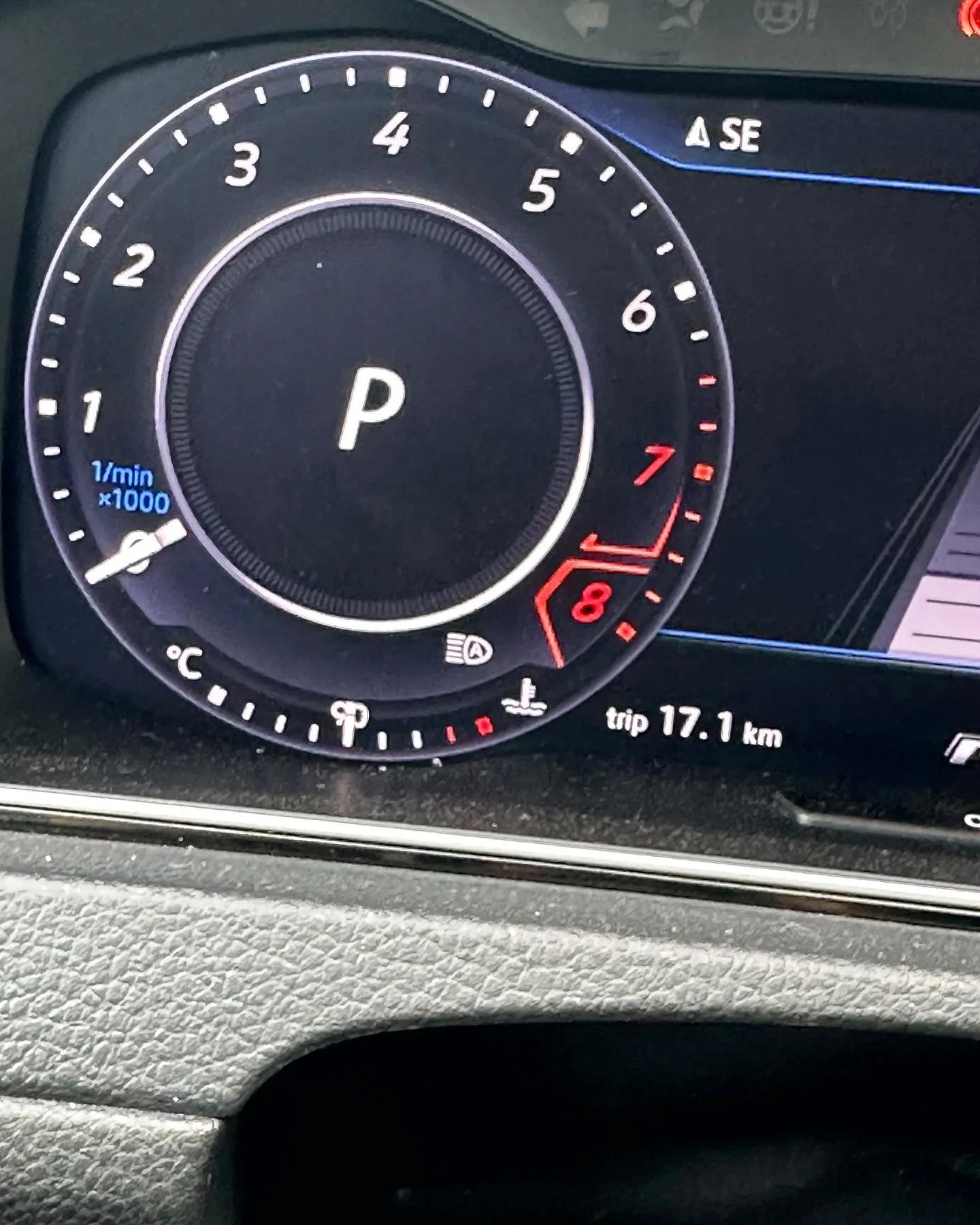 Volkswagen Golf 7 R, Caméra A5 et aides à la conduite sur Golf 7 R (photo 5 sur 9)