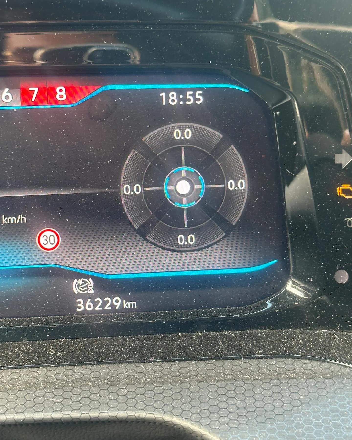 Volkswagen Golf 8 GTE, Golf 8 GTE : vues et données de conduite codées (photo 2 sur 5)